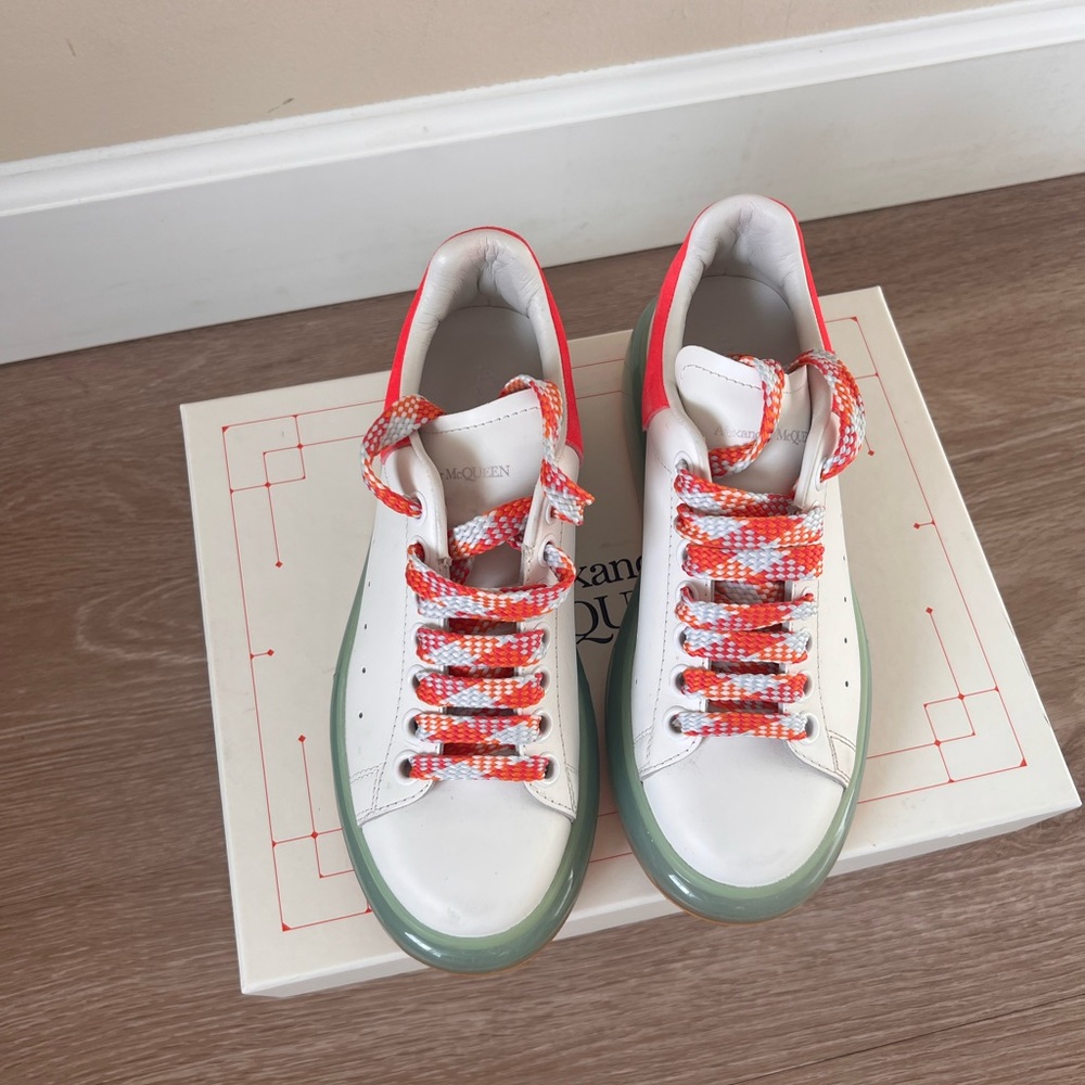 Alexander McQueen size 36,5 with box , excellent condition
